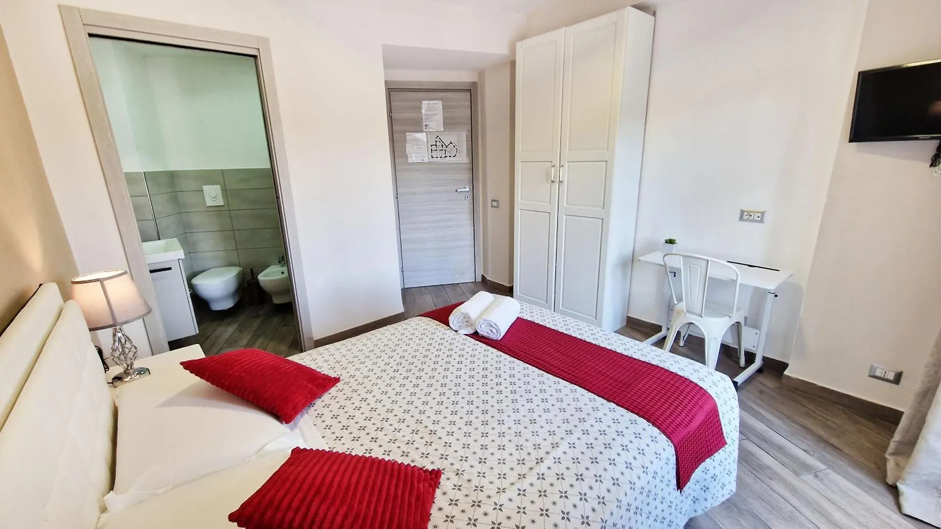 Giulya Guesthouse Roma 0*,