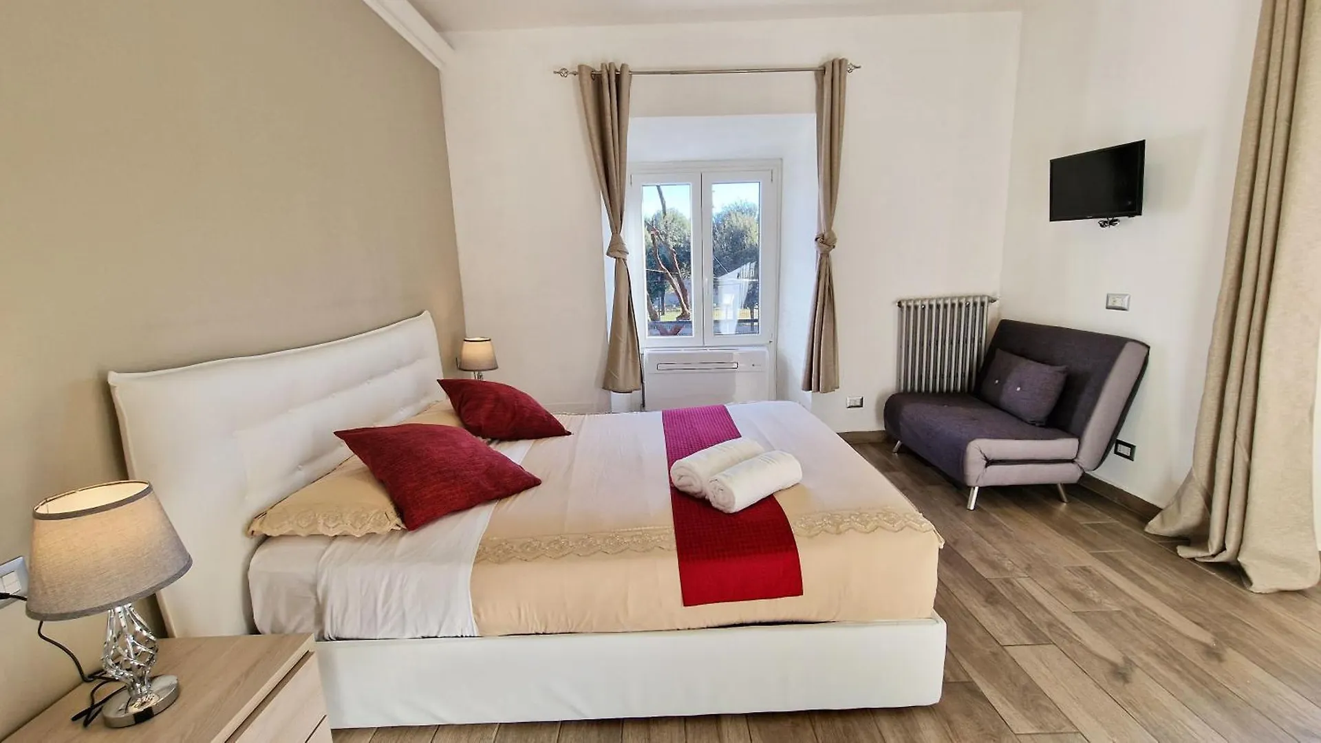 Giulya Guesthouse Rome