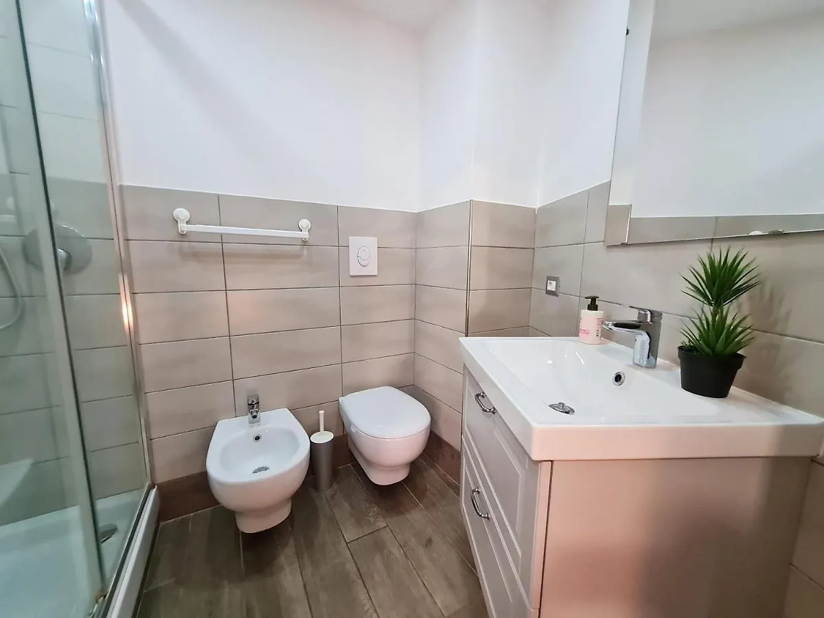 Giulya Guesthouse Rzym Pensjonat