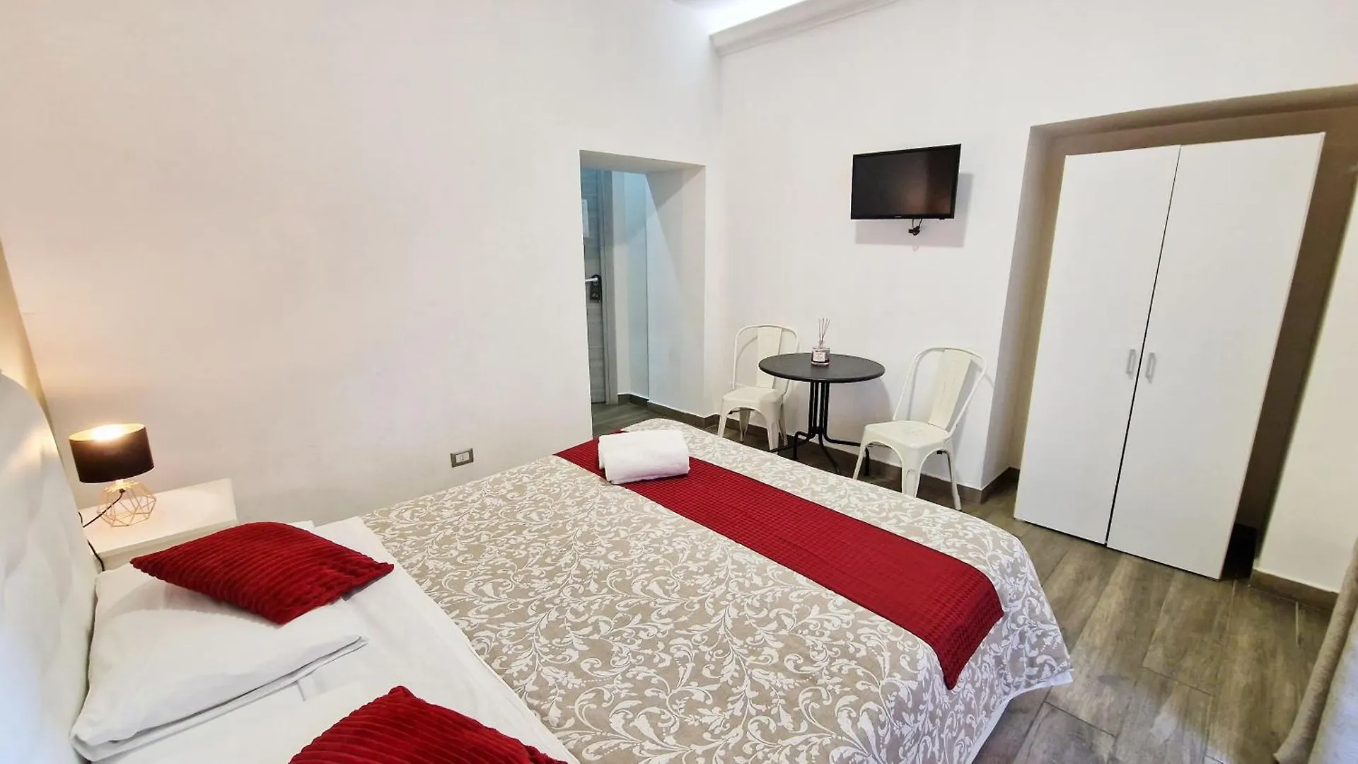 Pensjonat Giulya Guesthouse Rzym Włochy